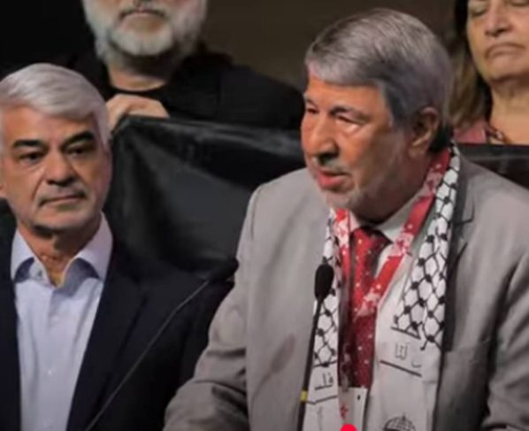 Foto colorida do mbaixador da Palestina no Brasil, Ibrahim Alzeben - Metrópoles