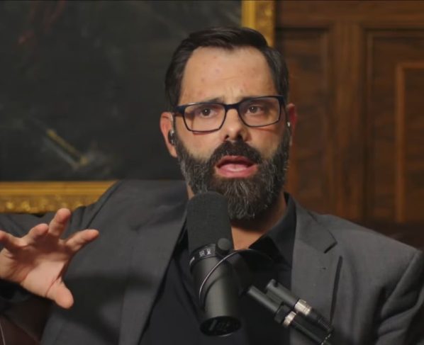 Pastor revolta web ao pedir que fiéis conversem com os filhos sobre pessoas negras: "O perigo é maior" Texano Joel Webbon se pronunciou