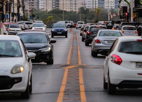 carros nas ruas asfaltadas de vicente pires