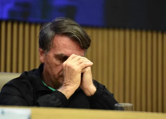 Pena de Bolsonaro deve permitir regime semiaberto a partir de 6 anos de prisão