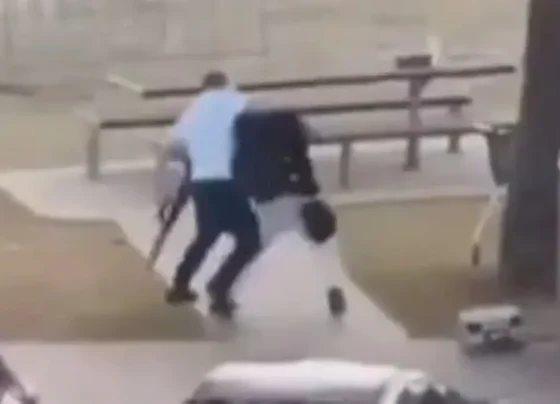 Homem que desarmou atirador na Austrália foi baleado e precisou passar por cirurgia, diz primo