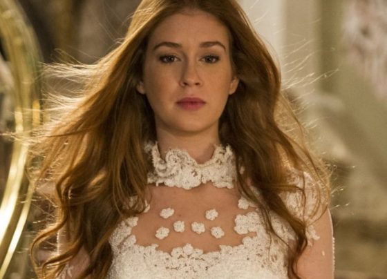 Marina Ruy Barbosa reage após ser chamada de feia; veja resposta Atriz respondeu comentário que dizia que ela só era notada por ser ruiva