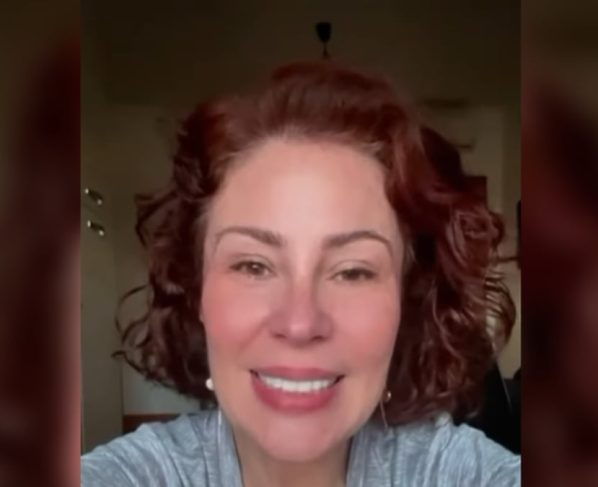 Relator vota por manter mandato de Carla Zambelli