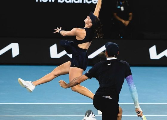 Australian Open: Luisa Stefani vence e vai à semi de duplas mistas - destaque galeria