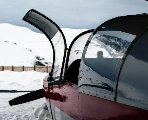 Mais de 9.000 voos são cancelados nos EUA em preparação para nevasca