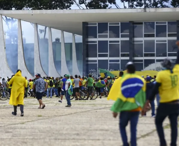Saída humanitária: Moraes permite a condenado pelo 8/1 visitar filha diariamente no hospital