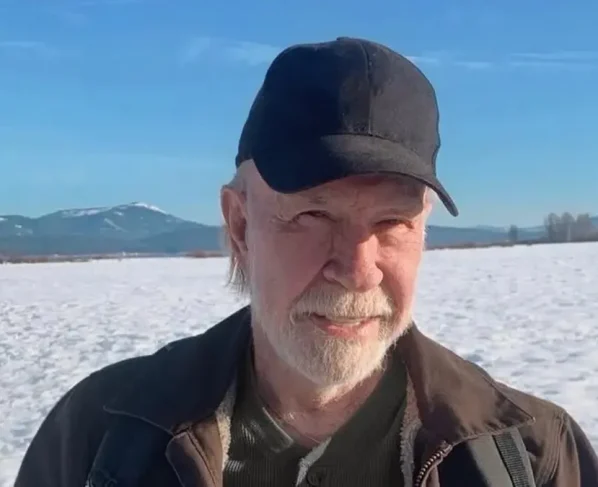 Chuck Norris passa mal e é levado ao hospital