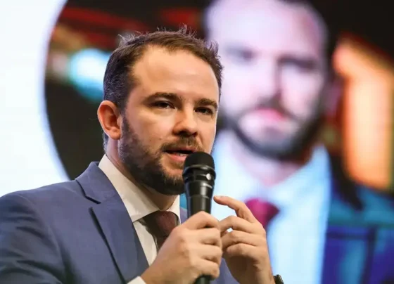 Governo buscará alternativas se estados não baixarem ICMS do diesel, diz Durigan em primeira entrevista