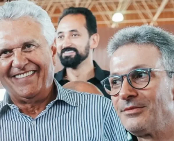 Zema alfineta Caiado sobre nomeações de parentes