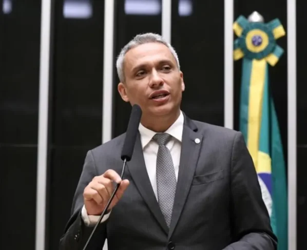 Câmara aprova projeto que acaba com sigilos sobre gastos públicos