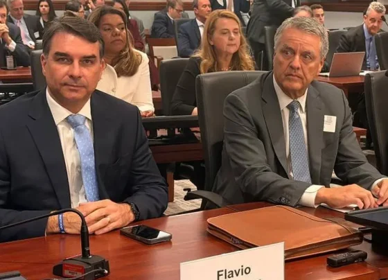 Flávio diz nos EUA que tarifas ajudariam Lula e que agora é o 'pior momento' para adotá-las
